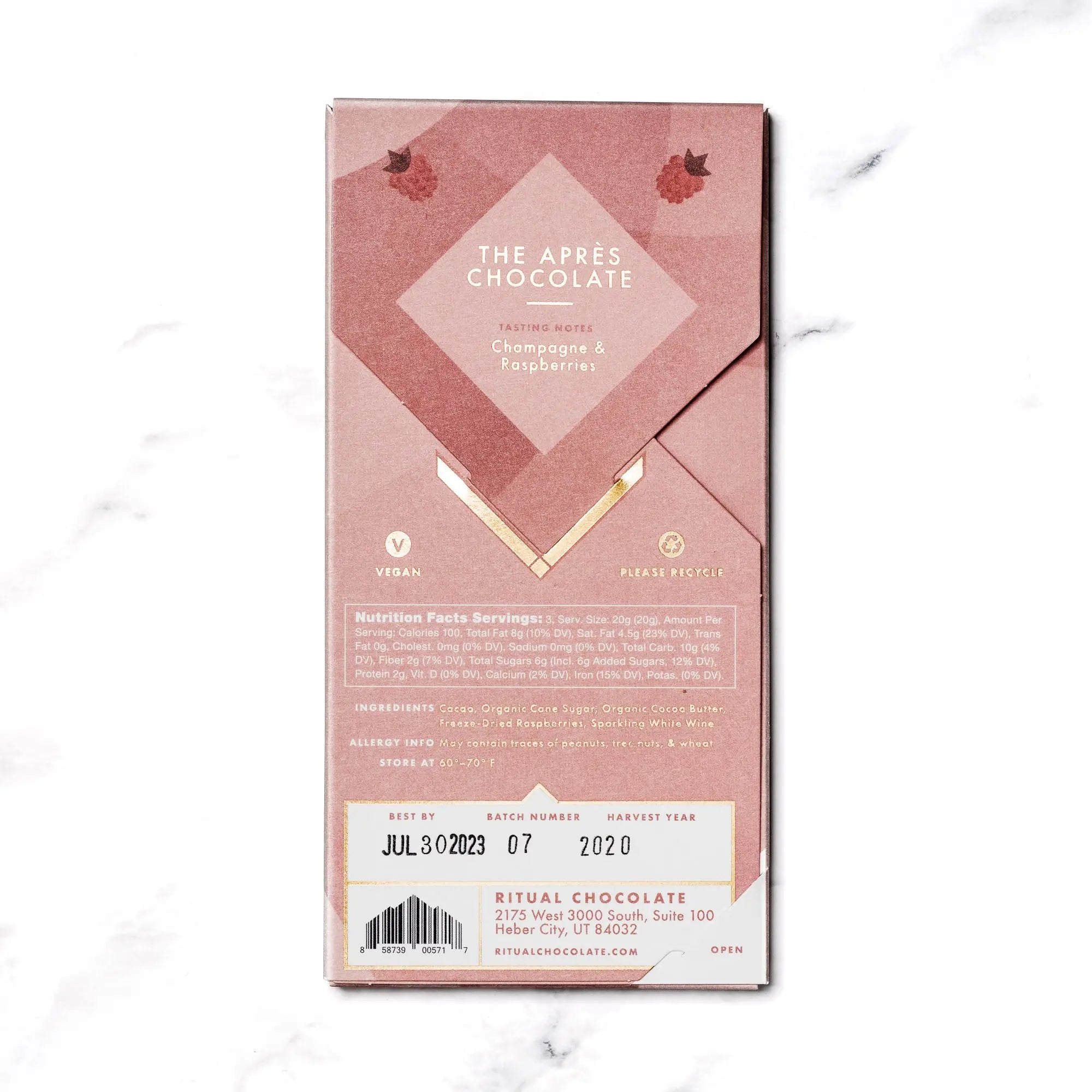 The Aprés Bar 70% Chocolate by Ritual Chocolates. Champagne and Raspberry Infused Dark Chocolate. Single Origin Chocolate. Organic Dark Chocolate. Bean to Bar Chocolate