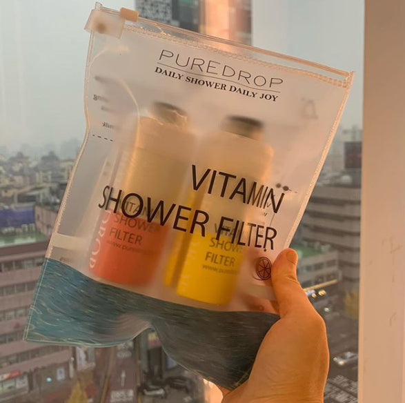 Vitamin Shower Filter in Refresh Lemon by Pure Drop. Shower filter with vitamin c. Install yourself shower filter. Anti aging shower filter. Shower filter for better skin. Shower filter for harsh chemicals. Easy to install shower filter. Aromatherapy shower filter in lemon. Lemon scent shower filter